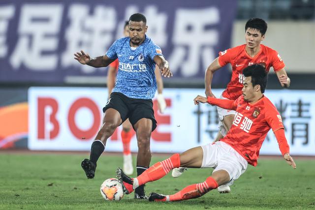 亚运会男篮半决赛：中国队77-97不敌日本，失去决赛资格